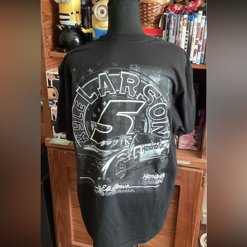 NASCAR Kyle Larson T-shirt - Picture 2 of 2